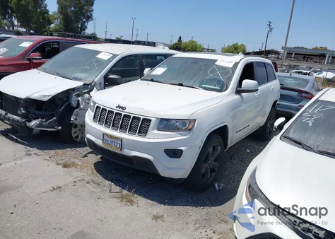 2015 Jeep Grand Cherokee Laredo z USA, uszkodzony, nr VIN 1C4RJFAGXFC141703